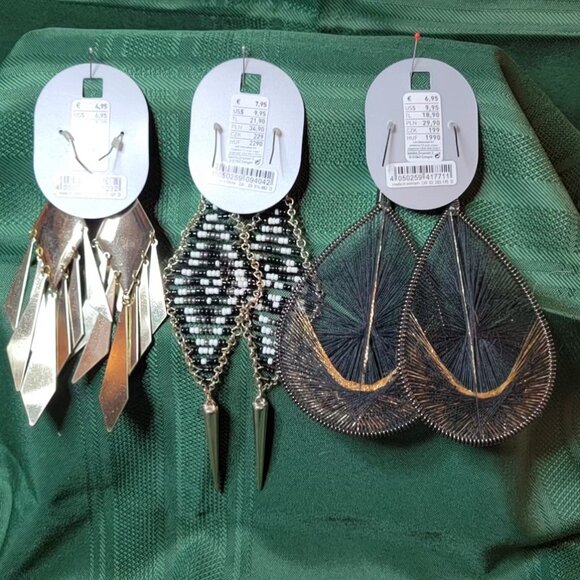 Three pairs of Click Six Dangle Earrings! - Picture 2 of 11